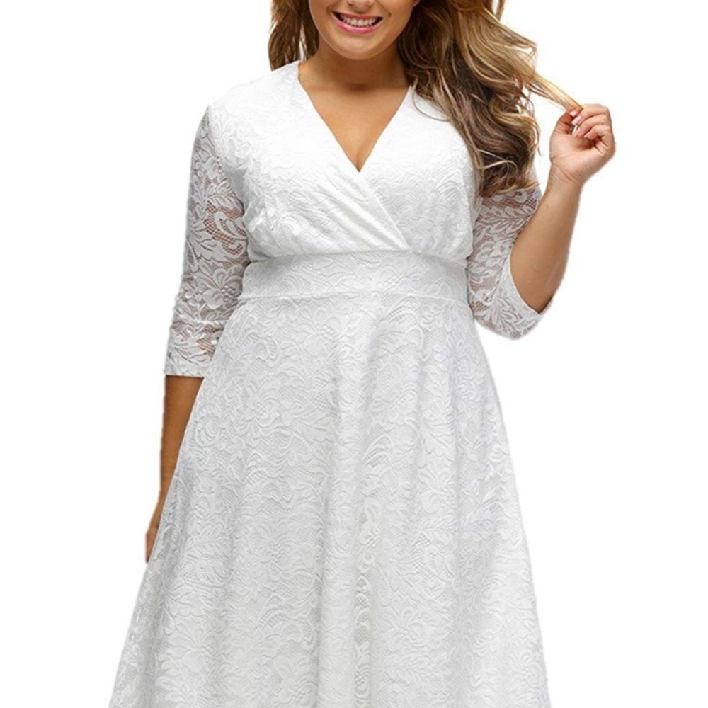 Women's Plus Size Lace V-Neck High-Waisted Dress
